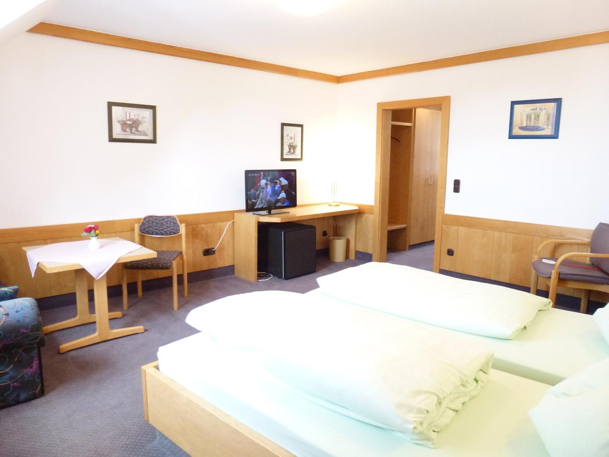 Landgasthof Zum Elsabauern Königstein in der Oberpfalz Exterior foto